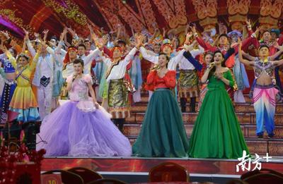 點贊！大鵬本土音樂人鄭海燕壓軸亮相央視元宵晚會 點亮文藝創作新火花